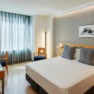 4* מלון Sercotel Caspe